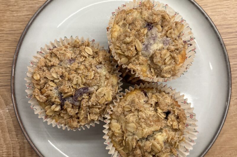 Mustikamuffinid purukattega